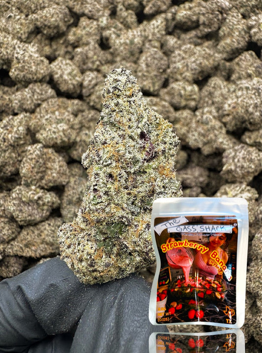 Strawberry Banana (Hybrid) [36.03% THCa] TOP SHELF